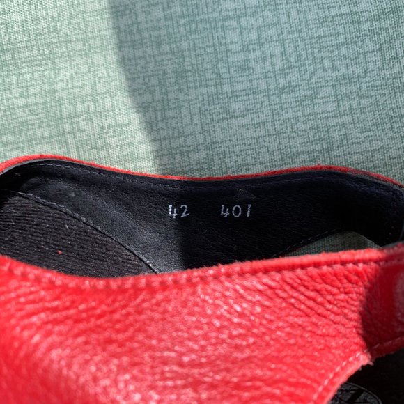 Zeeta Ladies size 42 Red Leather Open Toe Sandals with 1 1/2" Heel - Picture 6 of 7